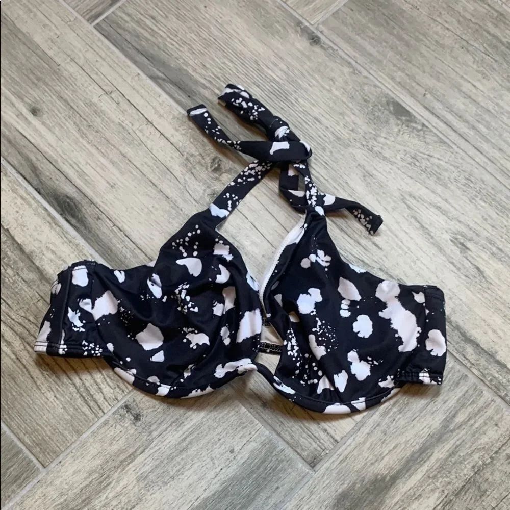 ASOS Chic Black and White Patterned Bikini Top 34 DD